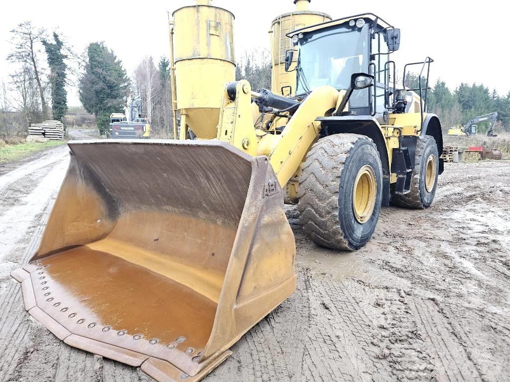CAT 950M Kolesni nakladalci
