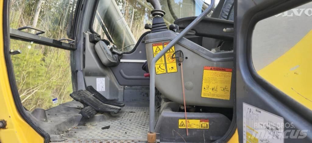 Volvo EC 240 LC Bagri goseničarji