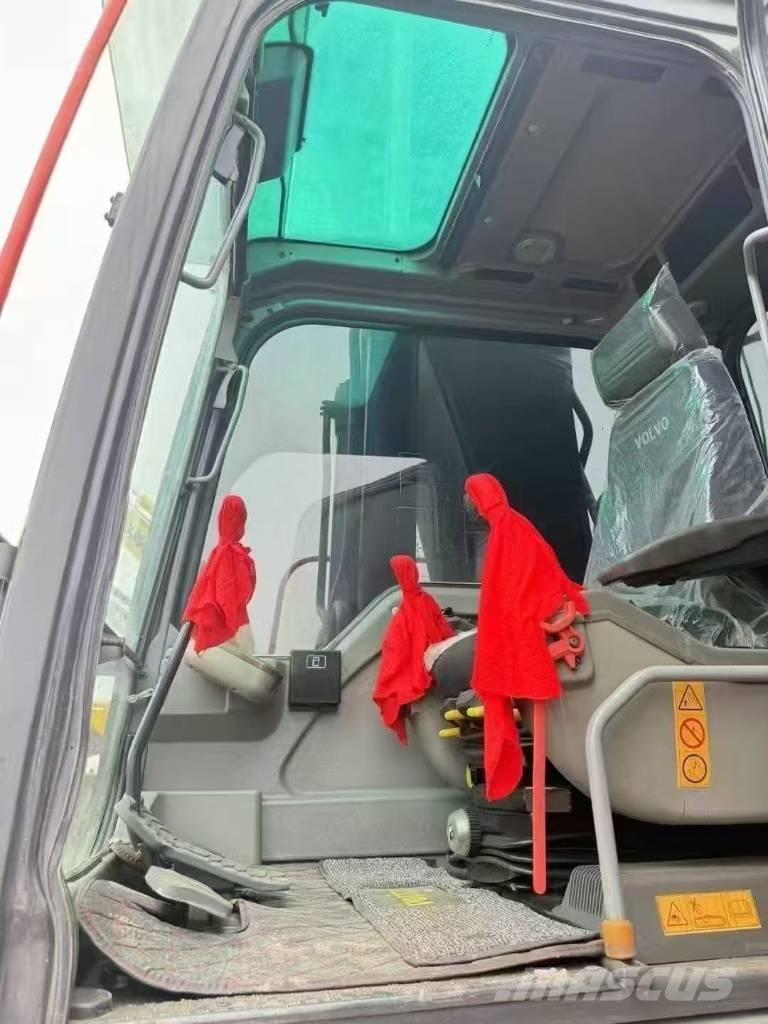 Volvo 290 Bagri goseničarji