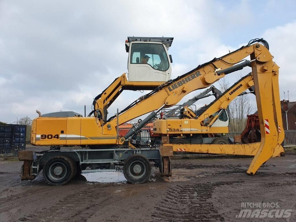 Liebherr A 904 C Bagri za prekladanje primarnih/sekundarnih surovin
