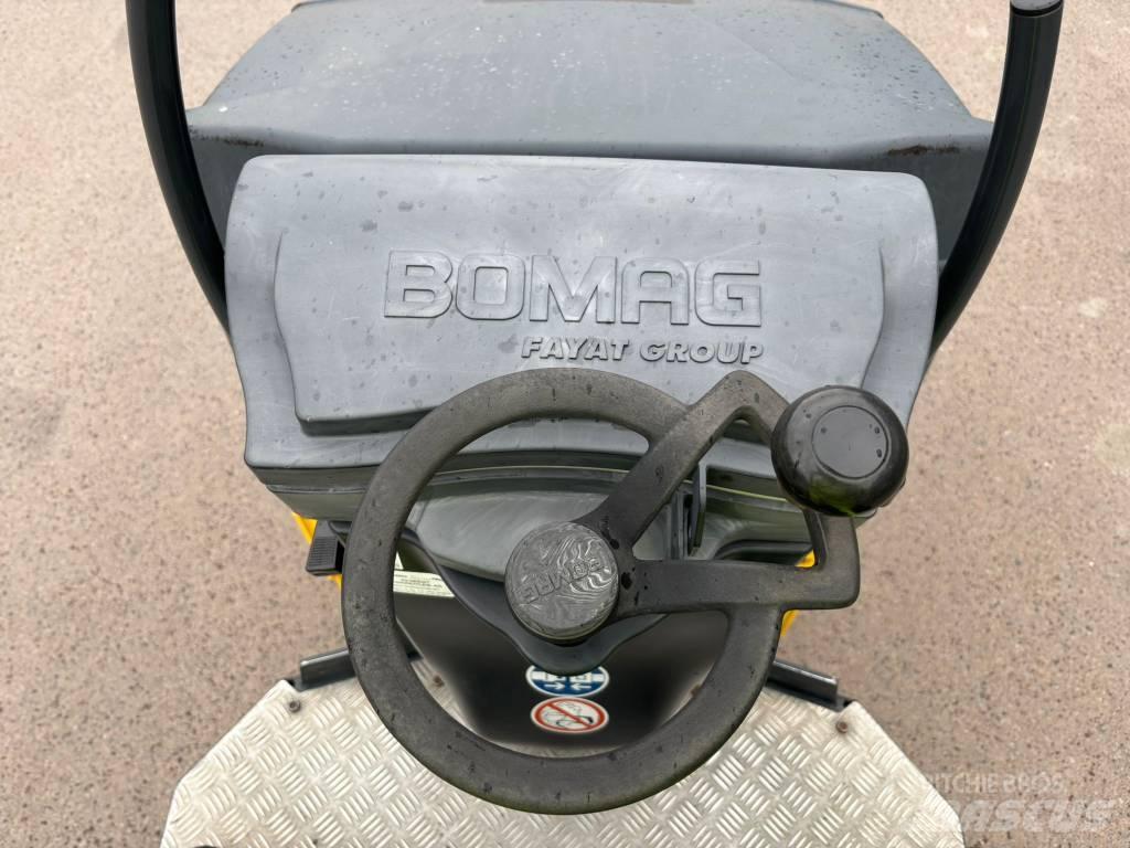Bomag BW120AD-5 Dvojni valjarji