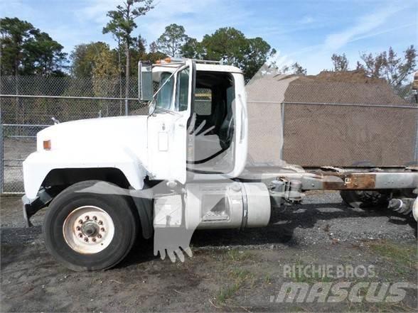 Mack DM600 Drugo