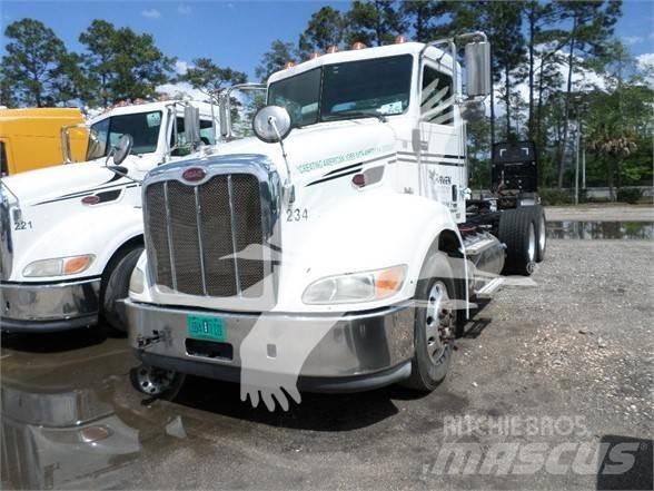 Peterbilt 384 Drugo