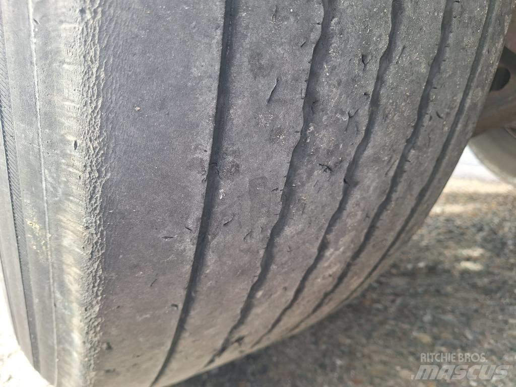 Krone Gardin trailer Polprikolice s ponjavo