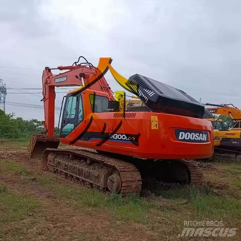 Doosan DH300 Bagri goseničarji
