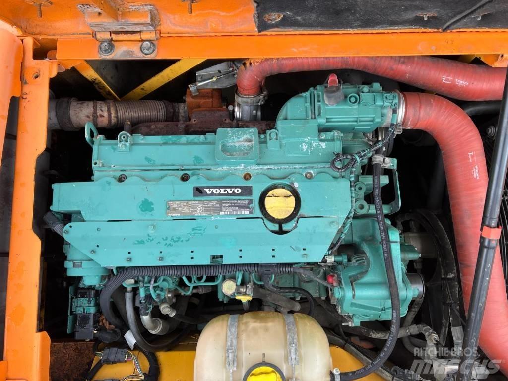 Volvo EW 140 Bagri na kolesih