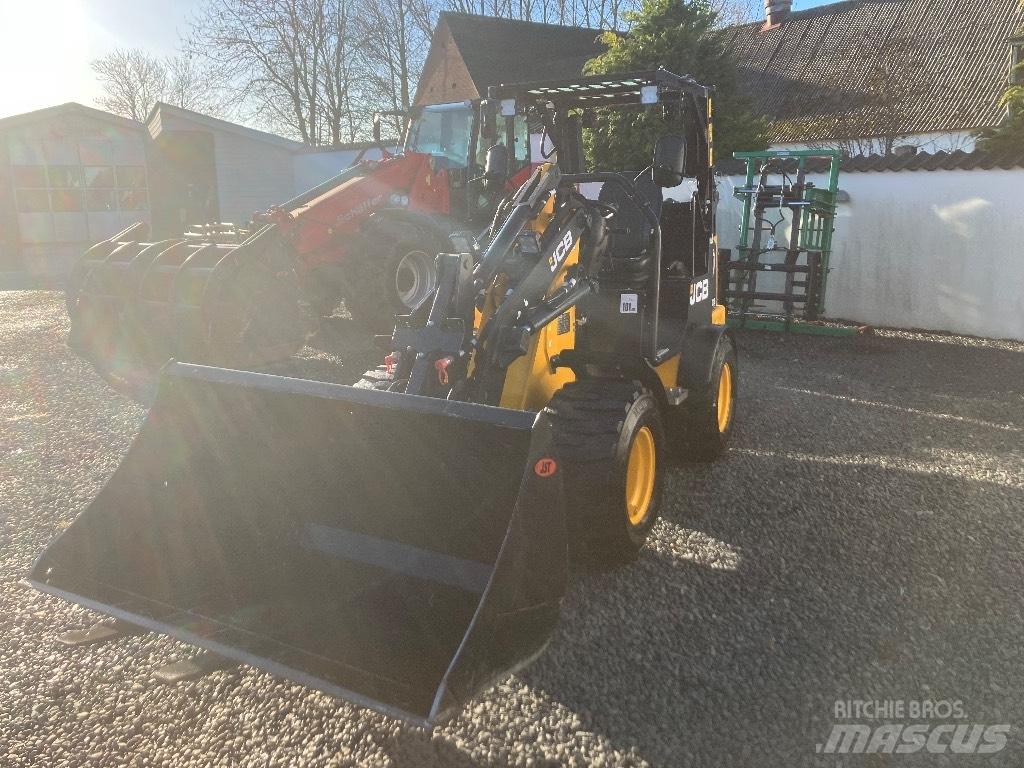 JCB 403 Skid steer mini nakladalci