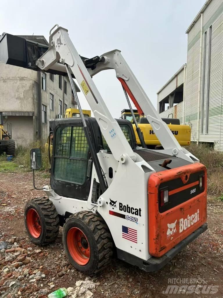 Bobcat S450 Skid steer mini nakladalci