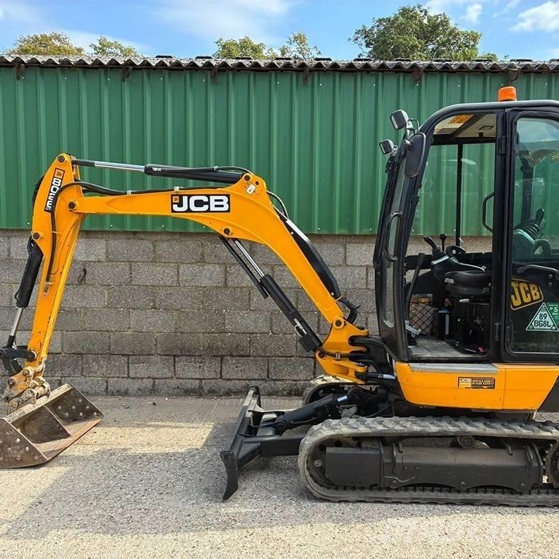 JCB 8026 Mini bagri <7t
