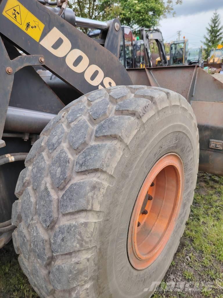 Doosan DL 250 Kolesni nakladalci