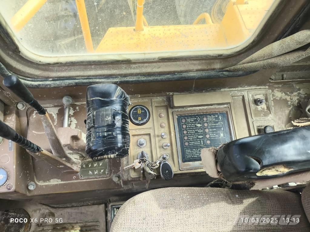 CAT 980 C Kolesni nakladalci