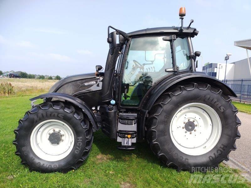 Valtra N 154 A Traktorji