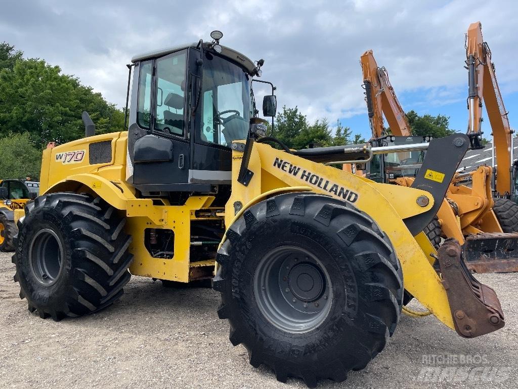 New Holland W 170 Kolesni nakladalci