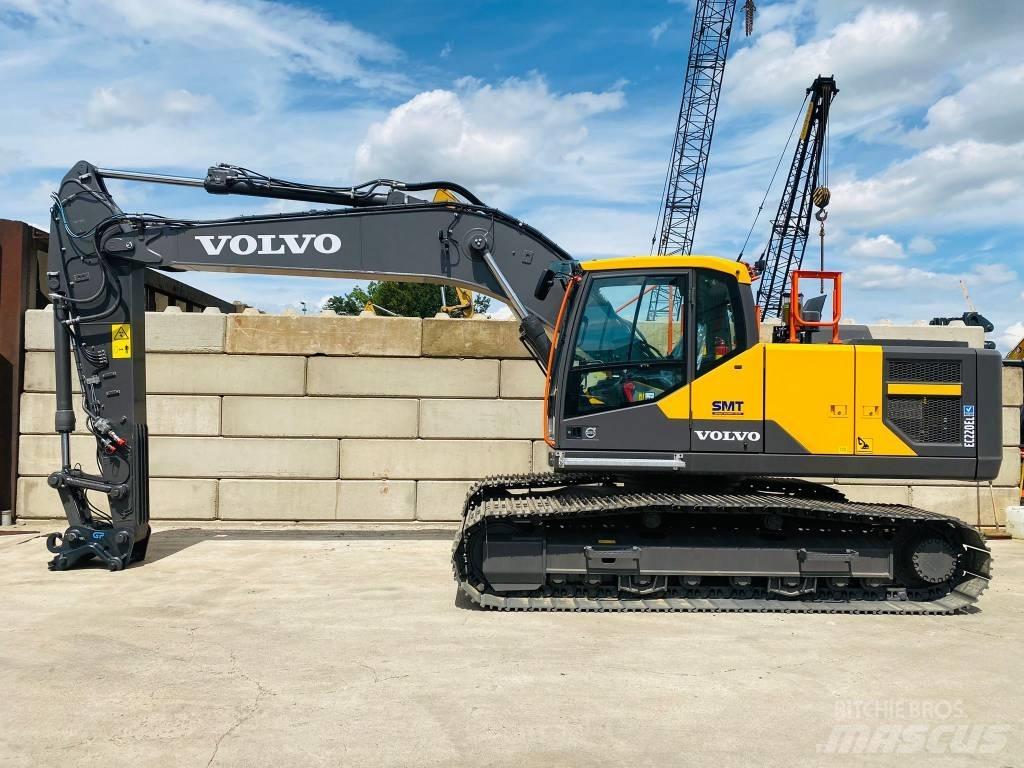 Volvo ec220el Bagri goseničarji