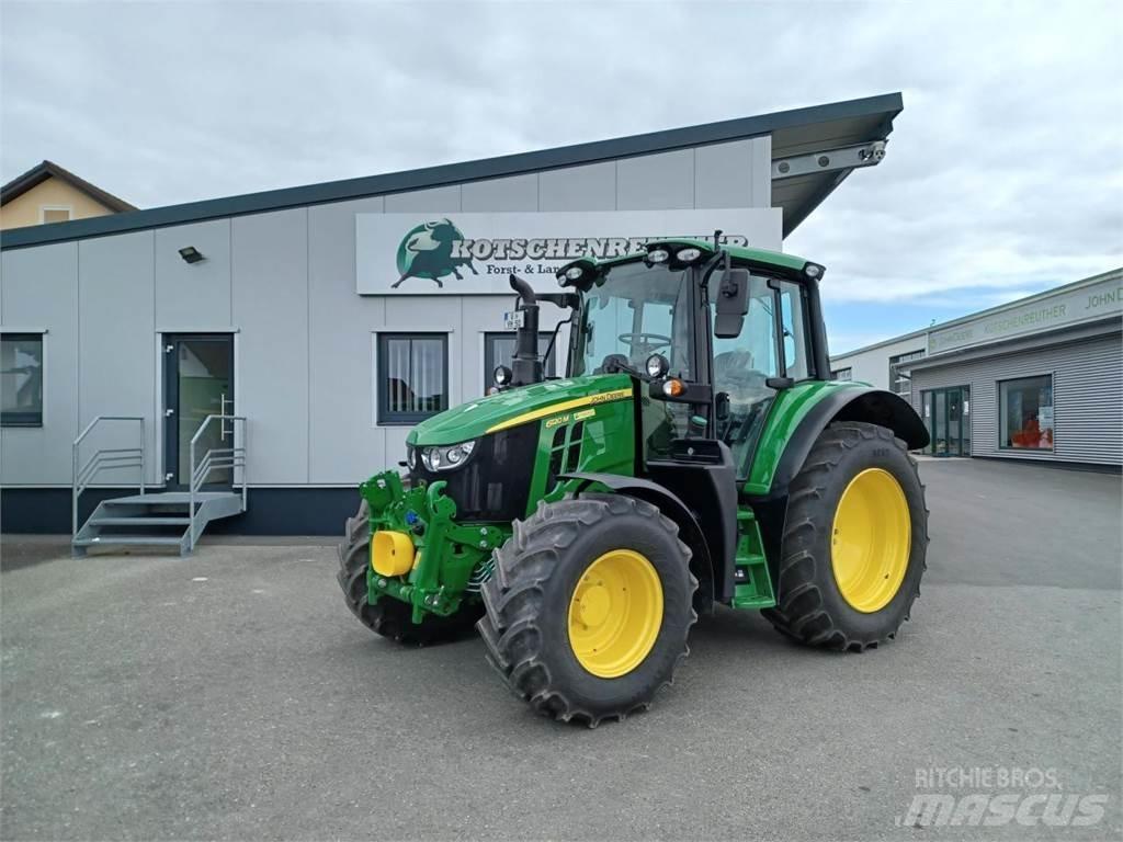 John Deere 6120M Traktorji