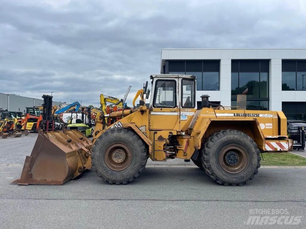 Liebherr L541 Kolesni nakladalci