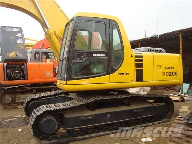 Komatsu PC 200 Bagri goseničarji