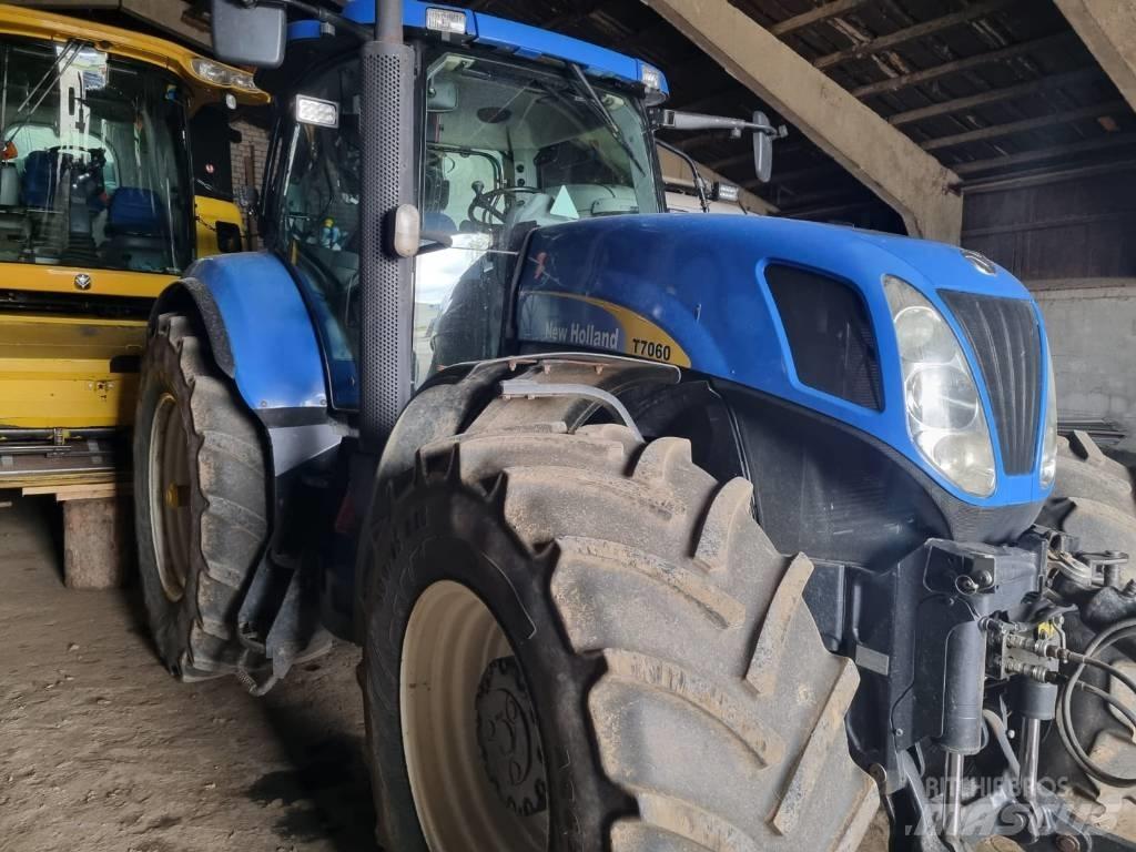 New Holland T 7060 Traktorji