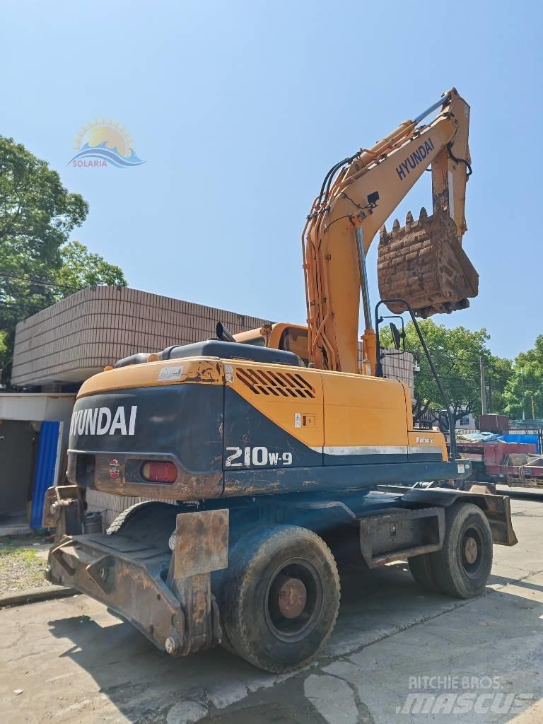 Hyundai R210W-9 Bagri na kolesih