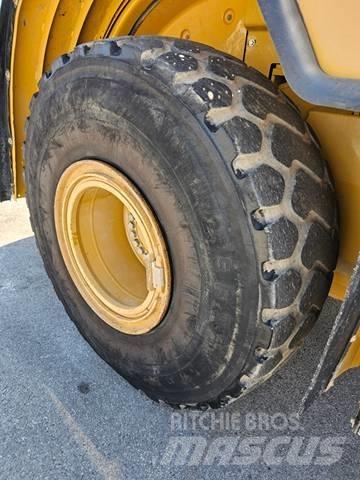 CAT 962 H Kolesni nakladalci