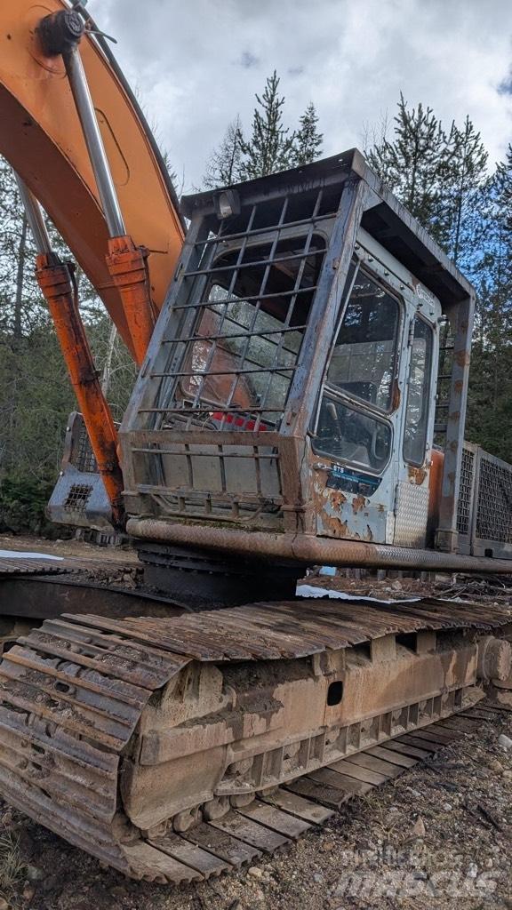 Hitachi EX 200 Bagri goseničarji