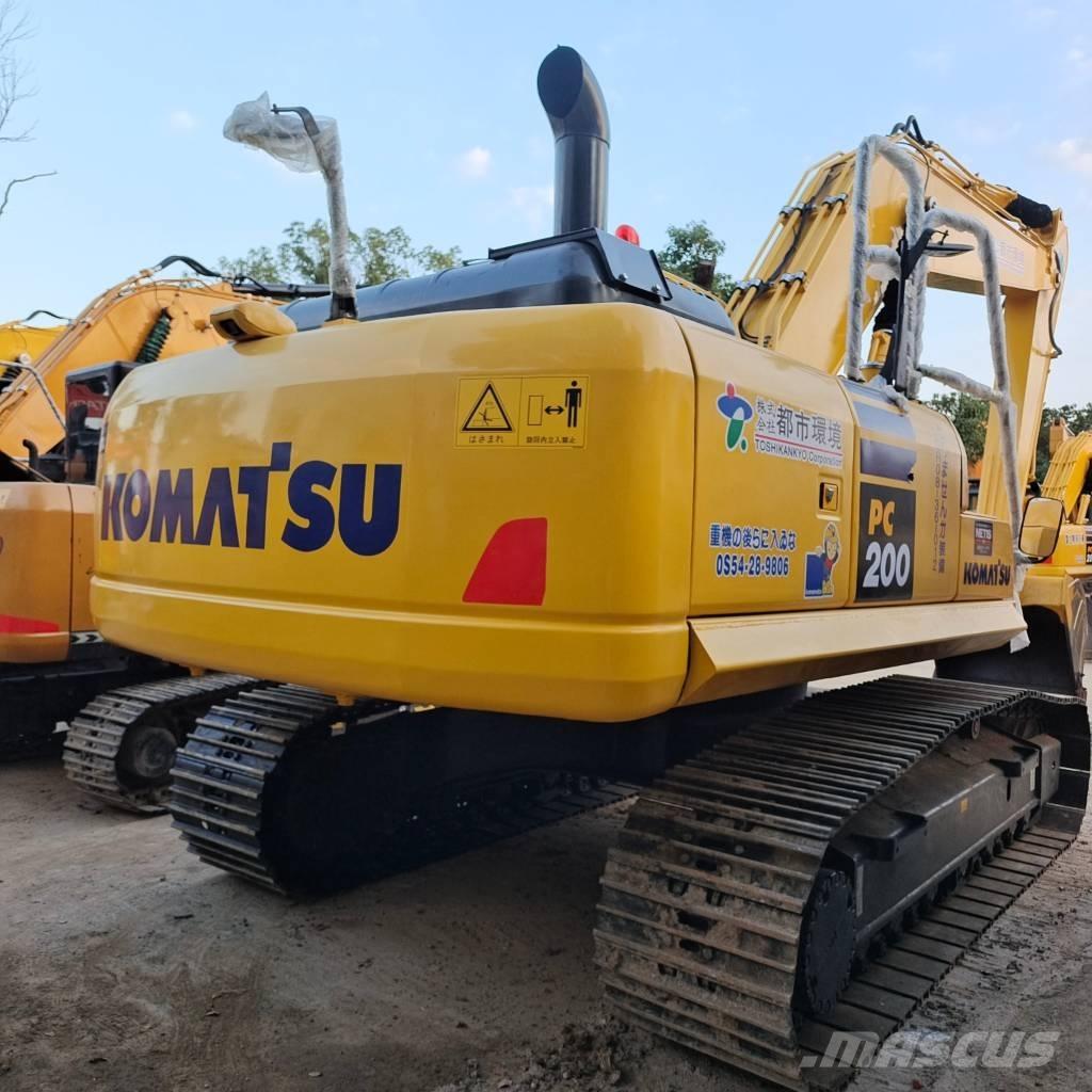 Komatsu PC 200-8 Bagri goseničarji