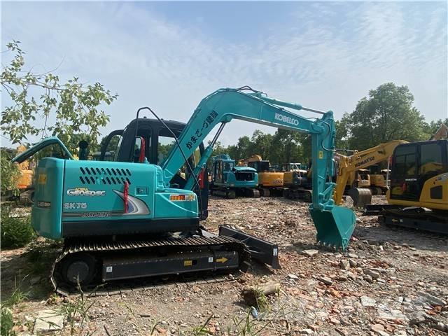 Kobelco SK 75 Bagri goseničarji
