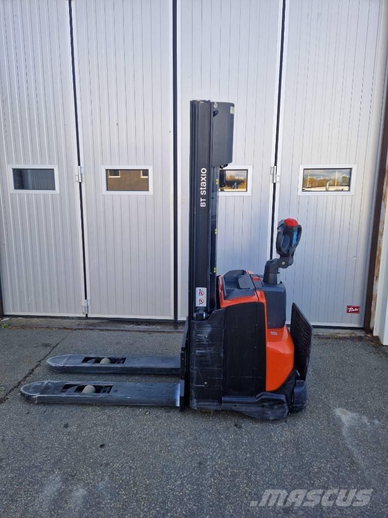 BT SWE 120 L.  57 tim Ročni električni viličar