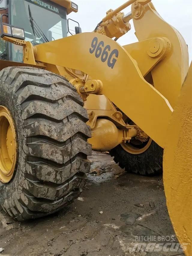CAT 966G Kolesni nakladalci