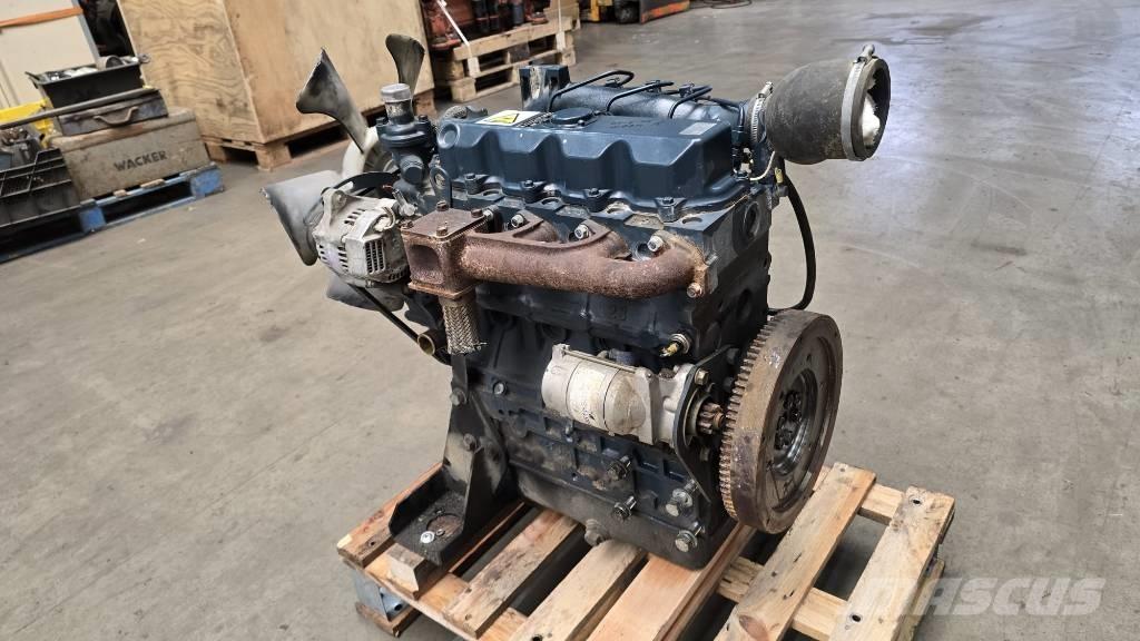 Kubota V 2203 Motorji