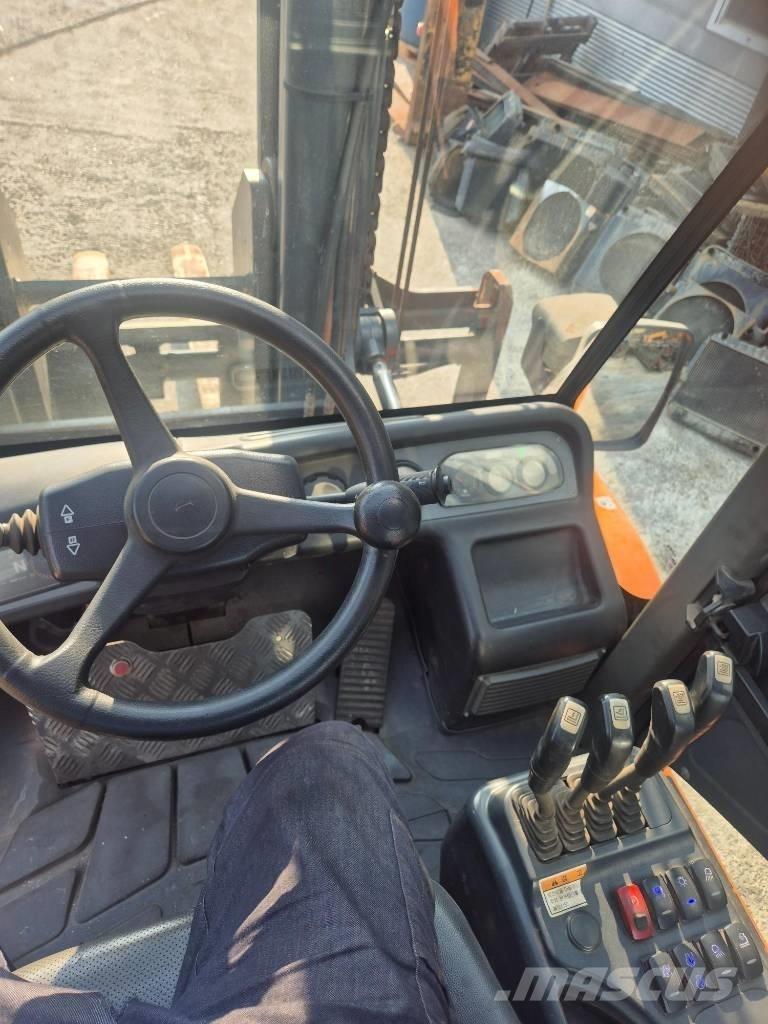 Hyundai 160 D-7 E Dizelski viličarji