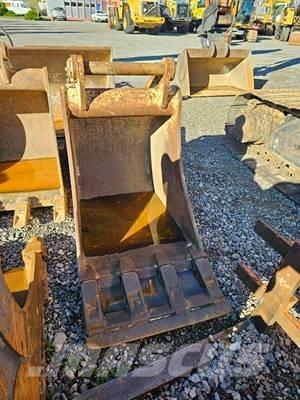 CAT M 322 D Bagri na kolesih