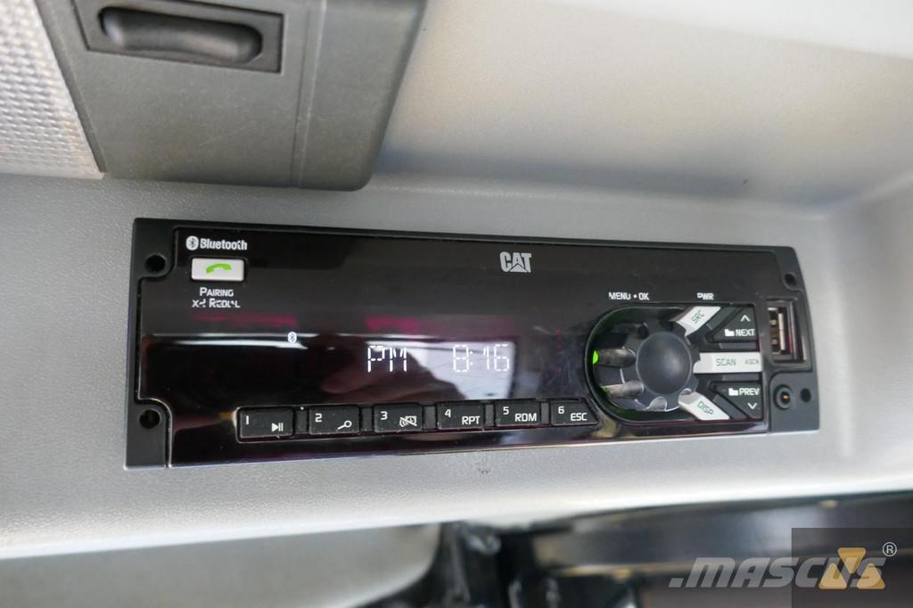 CAT D8T Buldožerji goseničarji