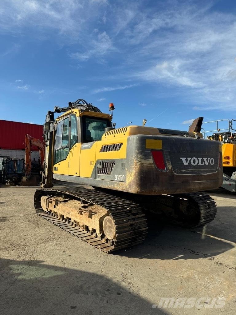 Volvo EC 220 DL Bagri goseničarji
