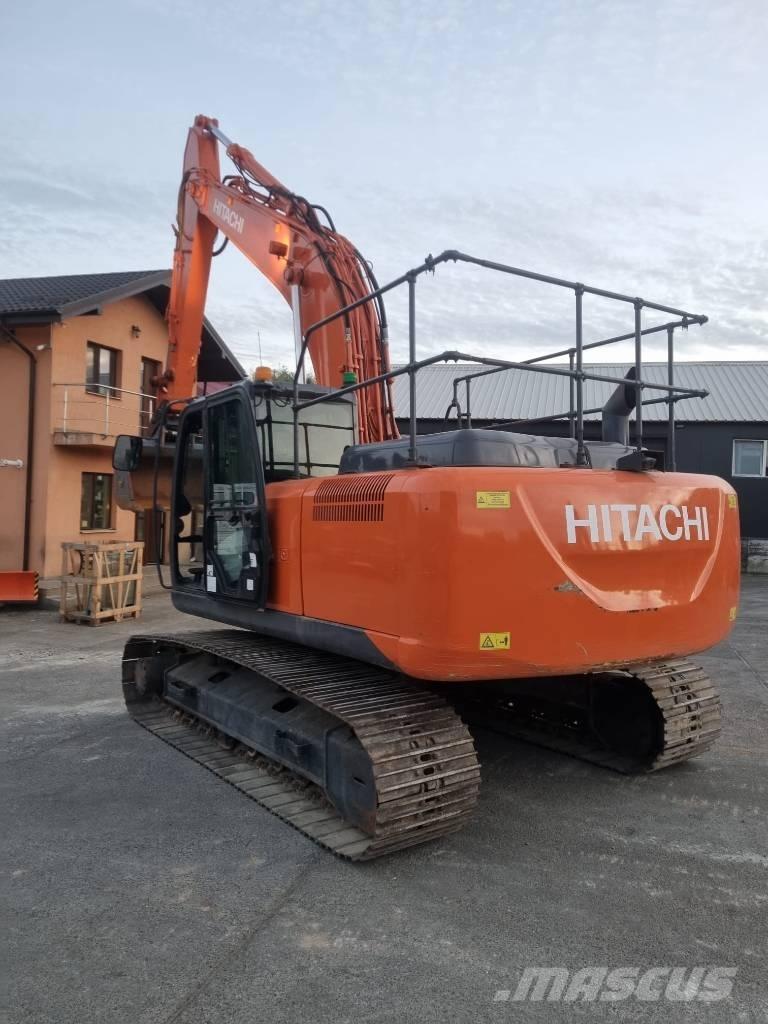 Hitachi 210 Bagri goseničarji