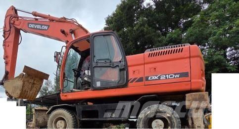 Doosan DX 210 W Bagri na kolesih