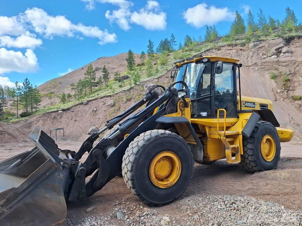 JCB 456 HT Kolesni nakladalci