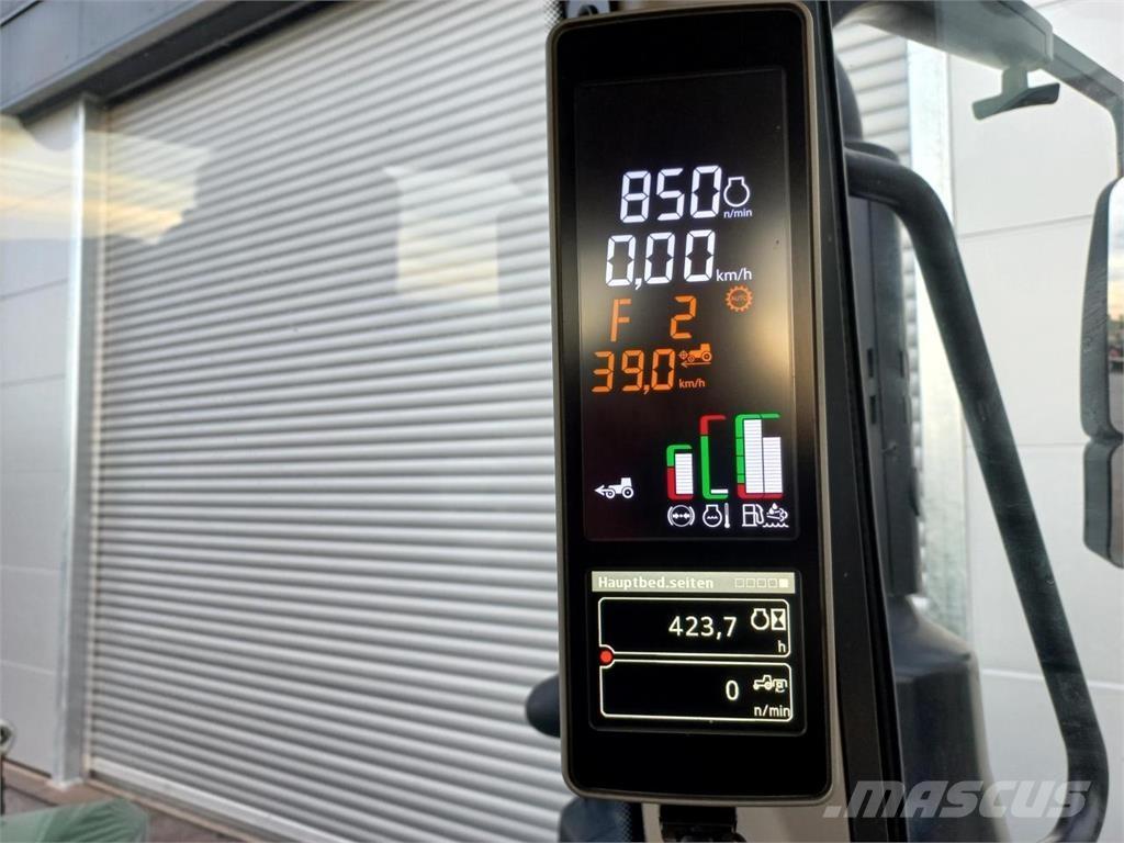 John Deere 6120M Traktorji