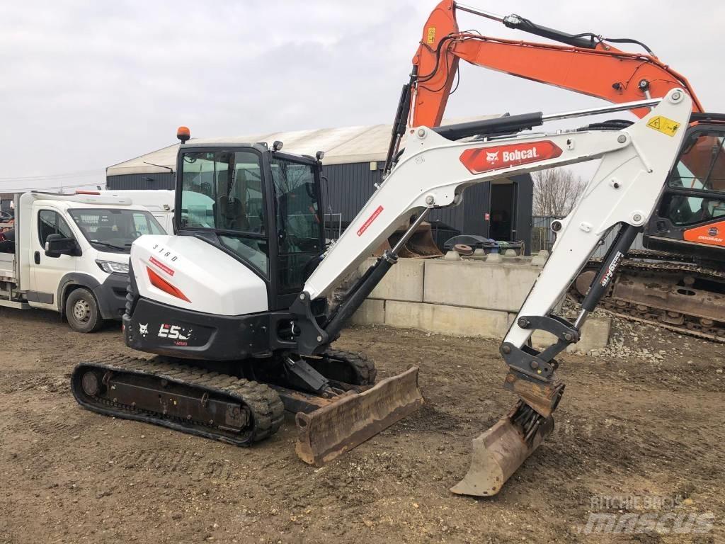 Bobcat E50 Z Mini bagri <7t