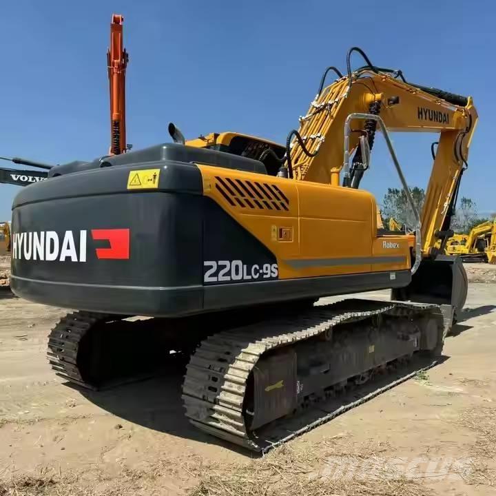 Hyundai R220LC-9S Bagri goseničarji