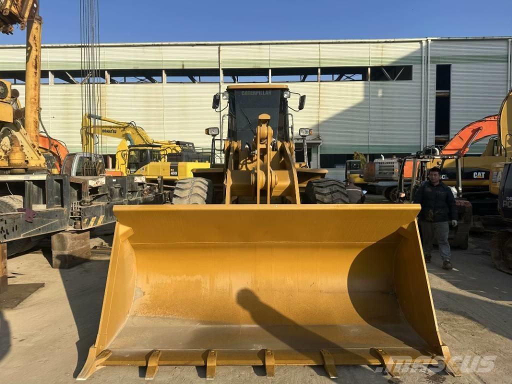 CAT 966 H Kolesni nakladalci