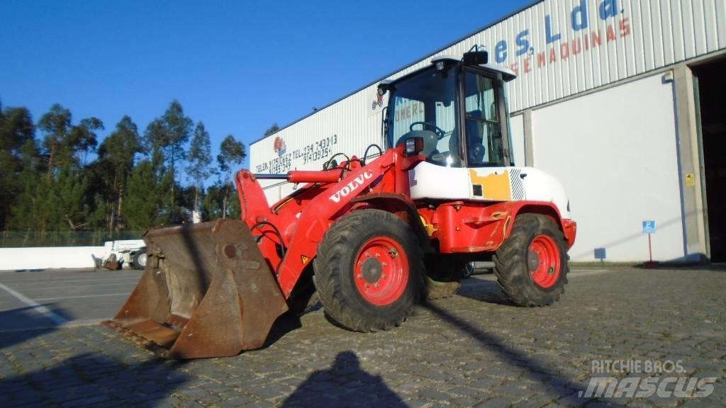 Volvo L 30 B Kolesni nakladalci