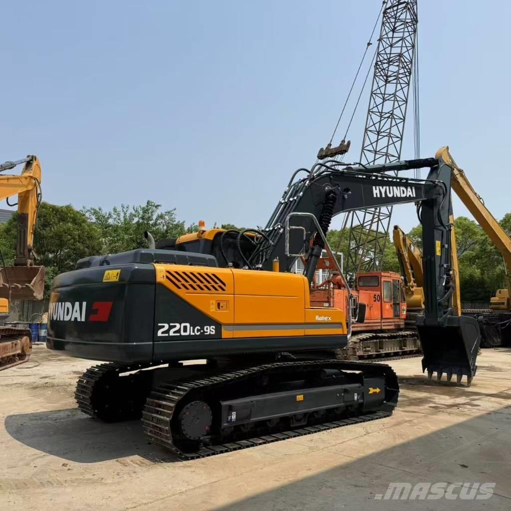 Hyundai R220LC-9S Midi bagri 7t – 12t
