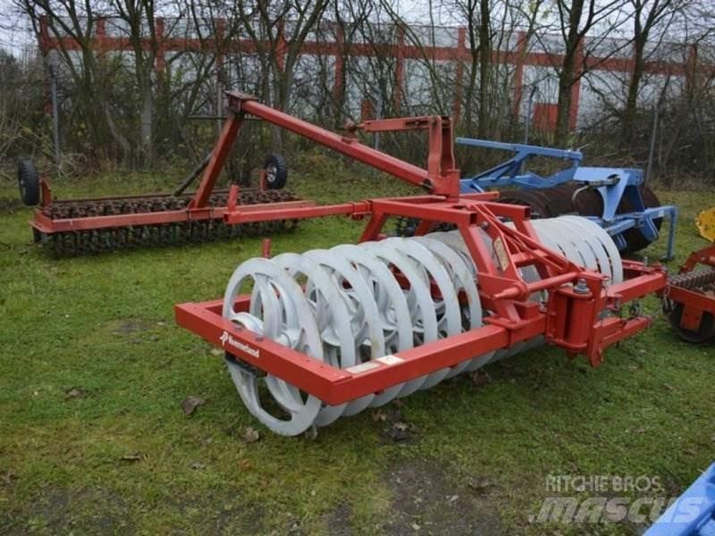 Kverneland 900/14 Drugi valjarji