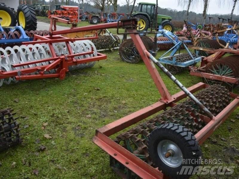 Kverneland 900/14 Drugi valjarji