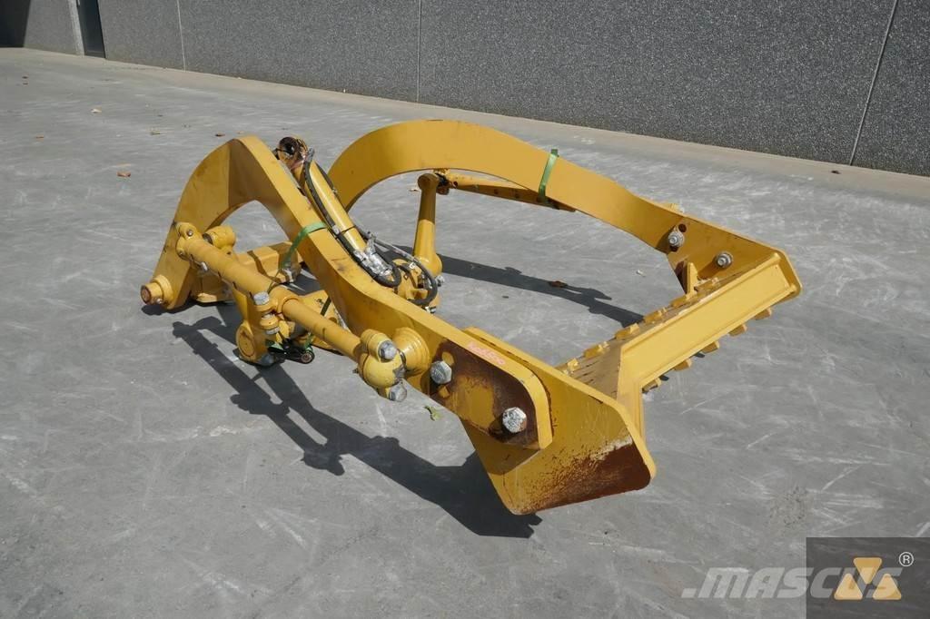 CAT 140M Scarifier Drugi deli
