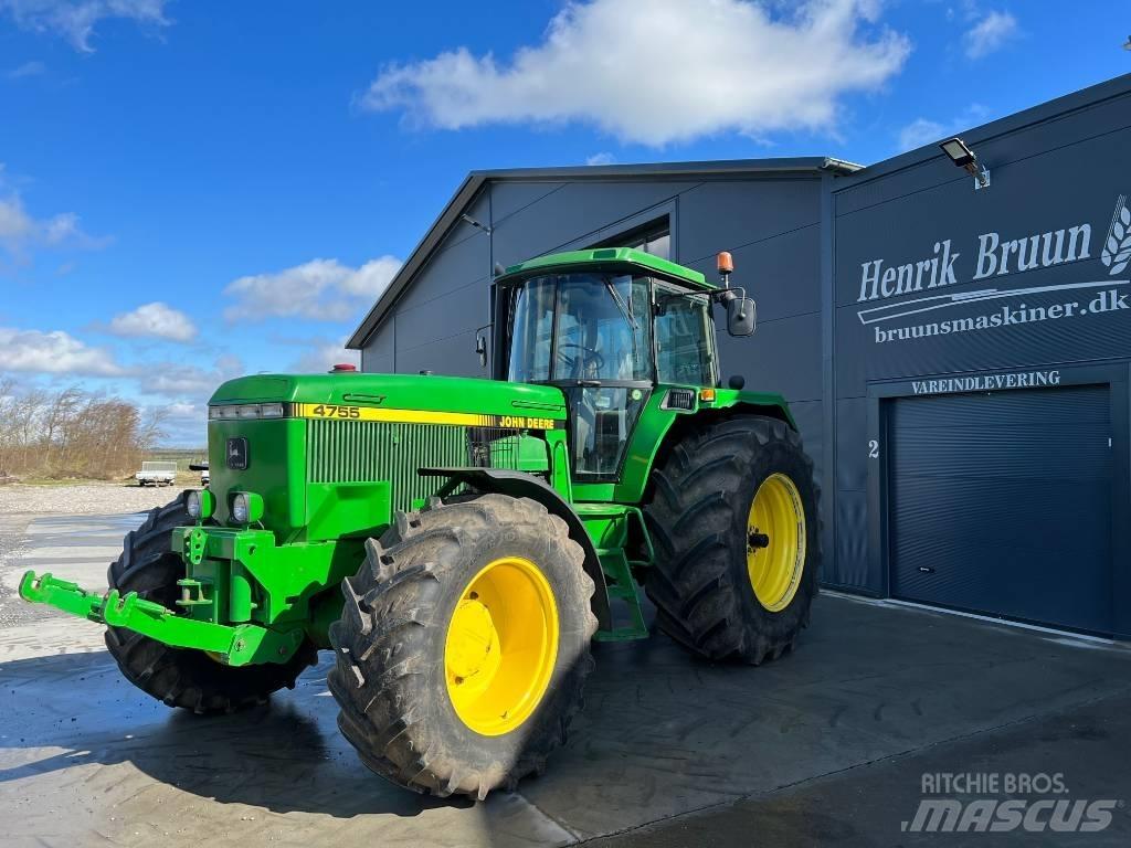 John Deere 4755 Traktorji
