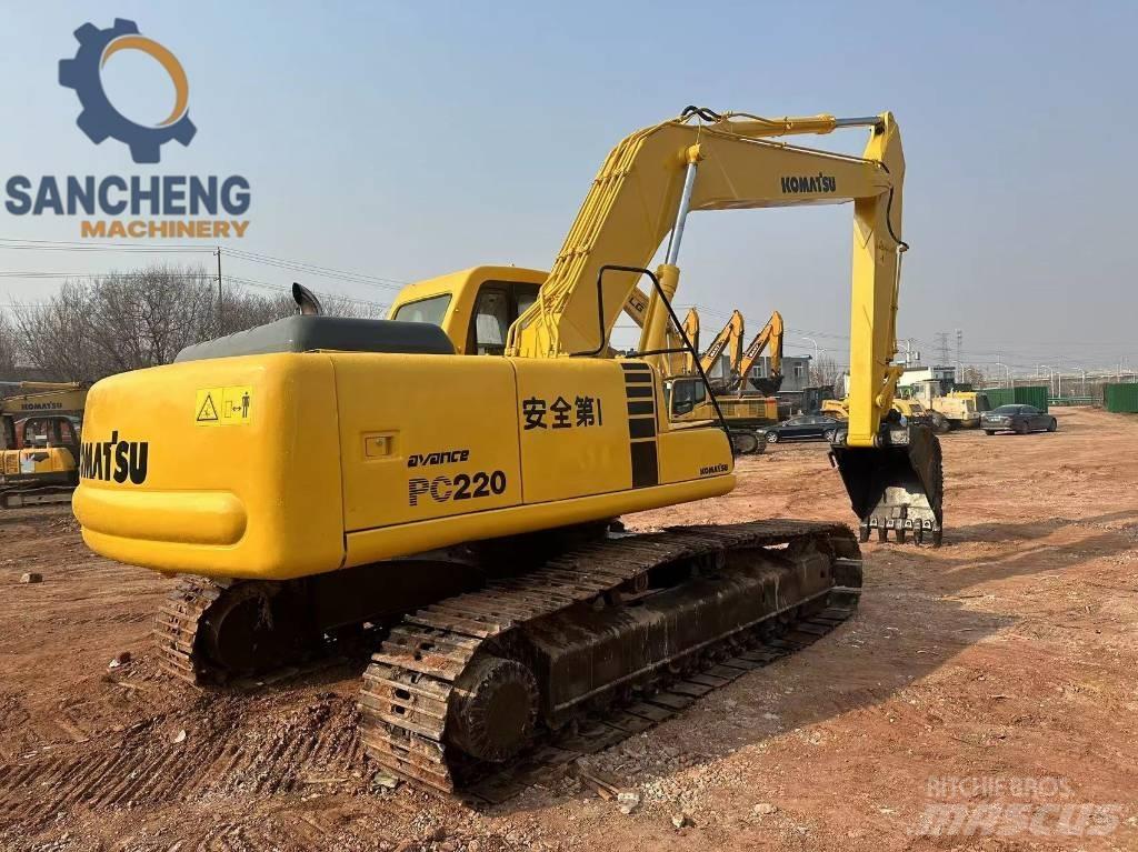 Komatsu PC 220 Bagri goseničarji