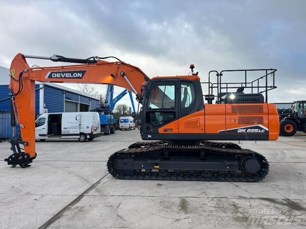 Develon DX 225 LC-7 Bagri goseničarji