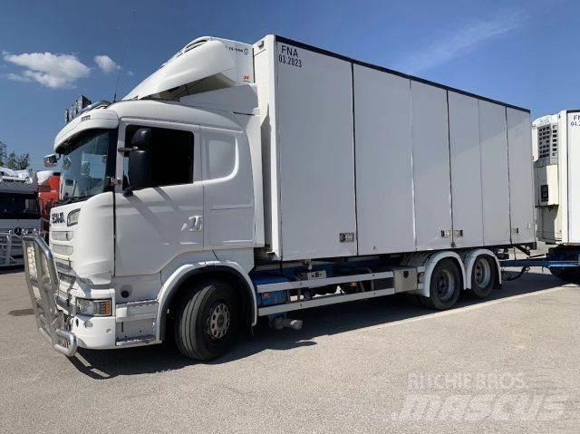 Scania R520 6x2 Tovornjaki zabojniki